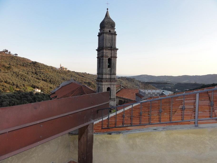 Il Merlo Della Rocca Vila Imperia Quarto foto